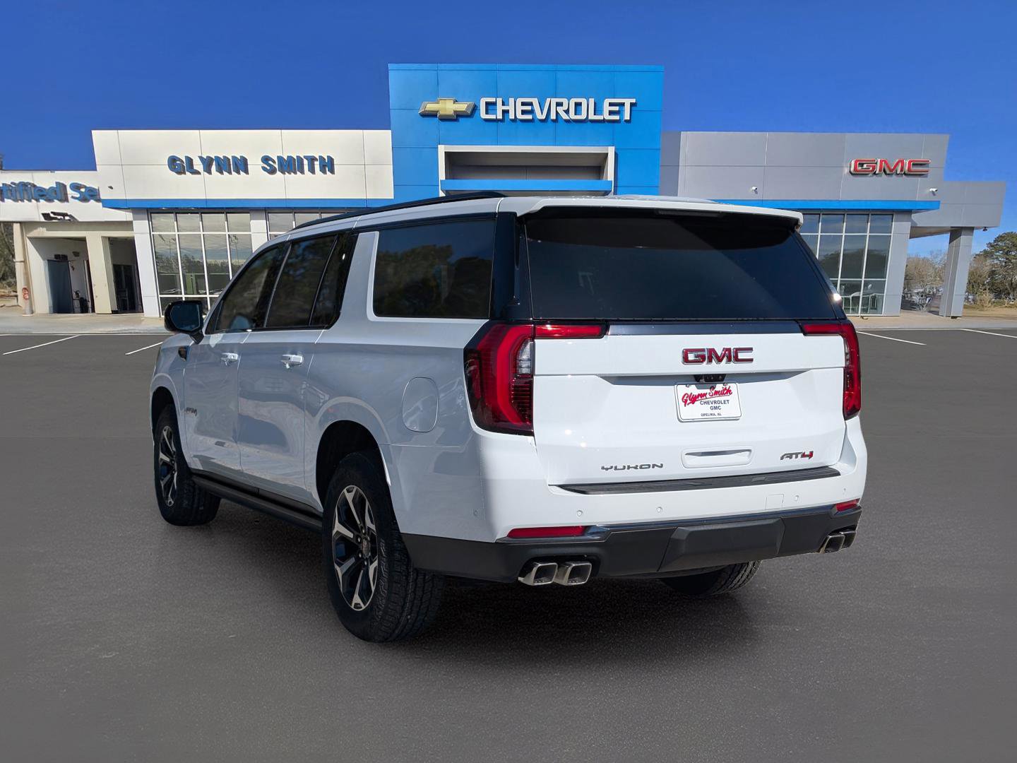 New 2026 GMC Yukon XL AT4 w/ AT4 Premium Plus Package image 12