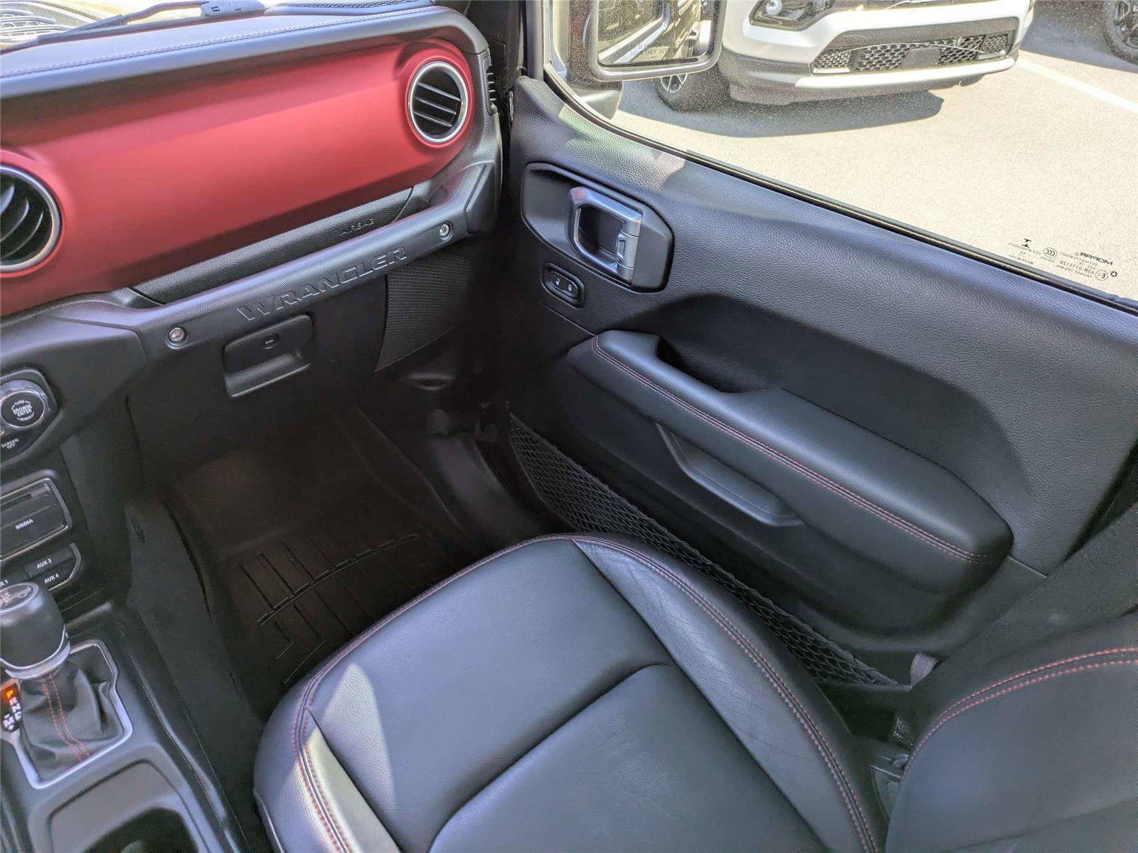 Used 2019 Jeep Wrangler Unlimited Rubicon AWD/4WD image 17