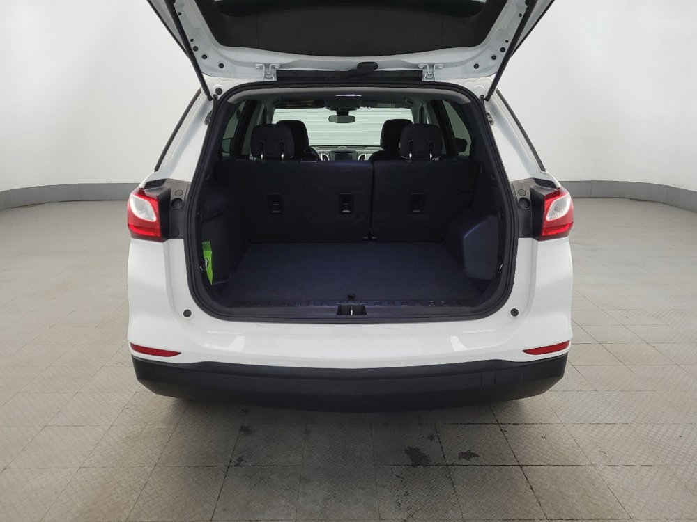 Used 2020 Chevrolet Equinox LS w/ LS Convenience Package image 29