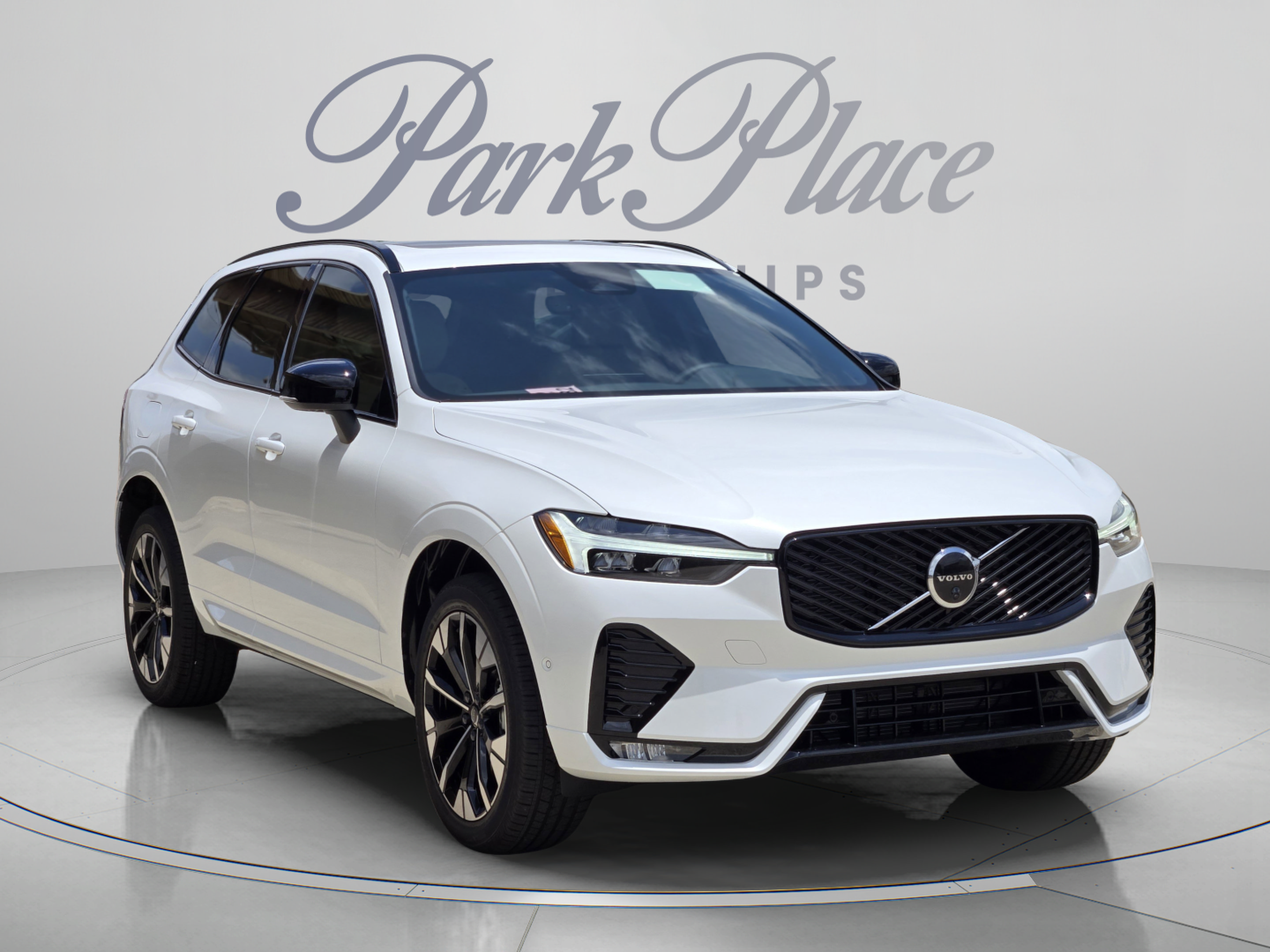 New 2026 Volvo XC60 B5 Plus w/ Protection Package Premier AWD/4WD image 8