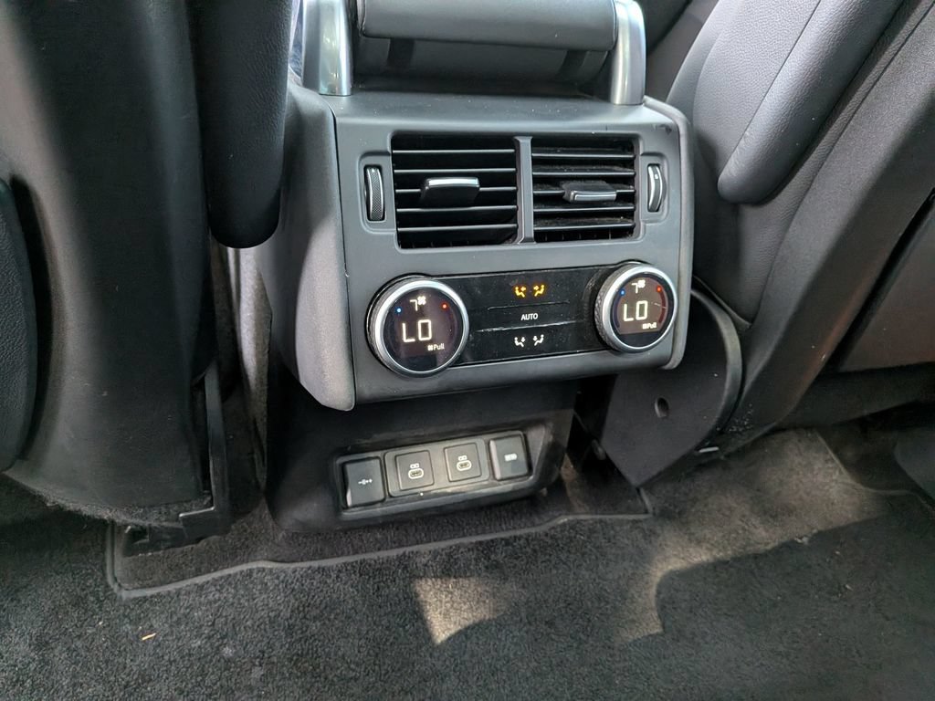 Used 2021 Land Rover Discovery S AWD/4WD image 35