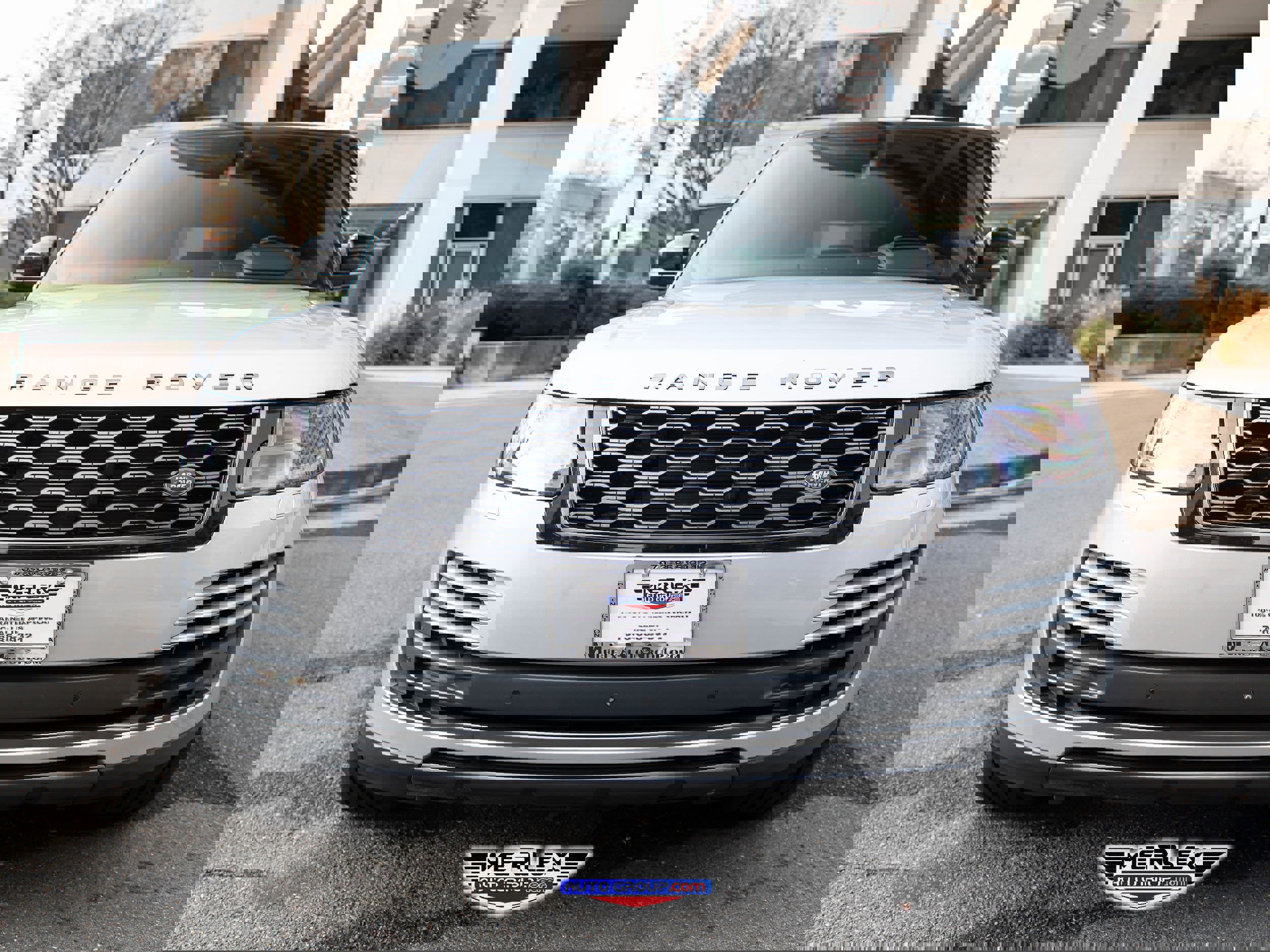 Used 2018 Land Rover Range Rover Long Wheelbase Supercharged image 2