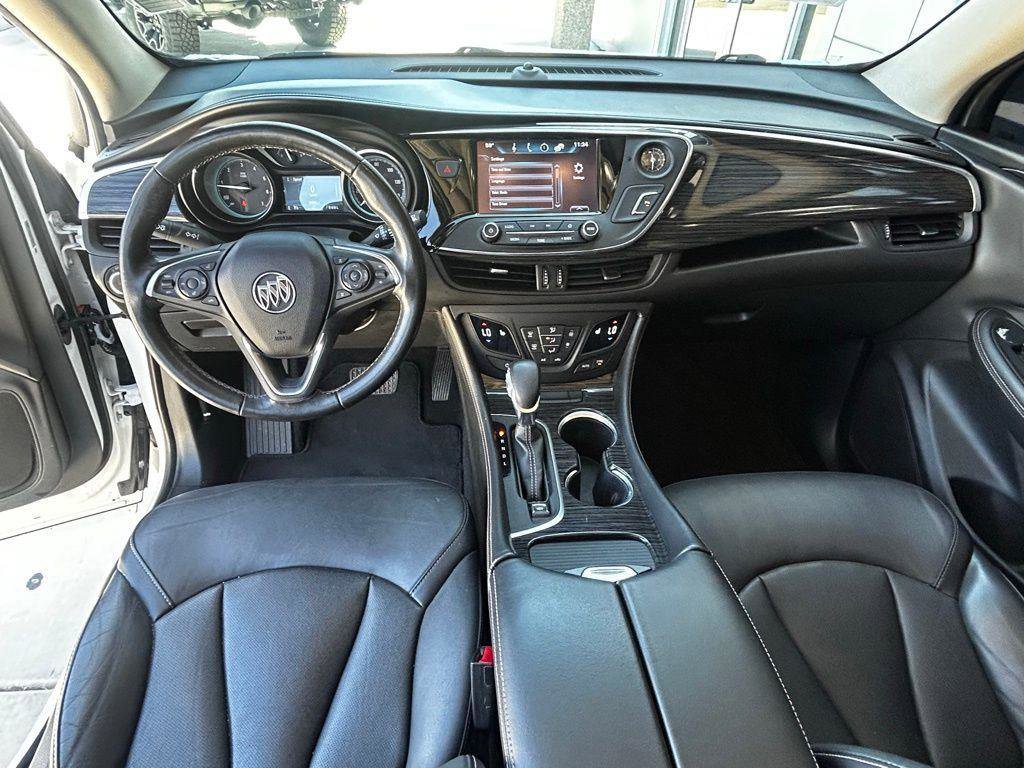 Used 2018 Buick Envision Essence FWD image 21