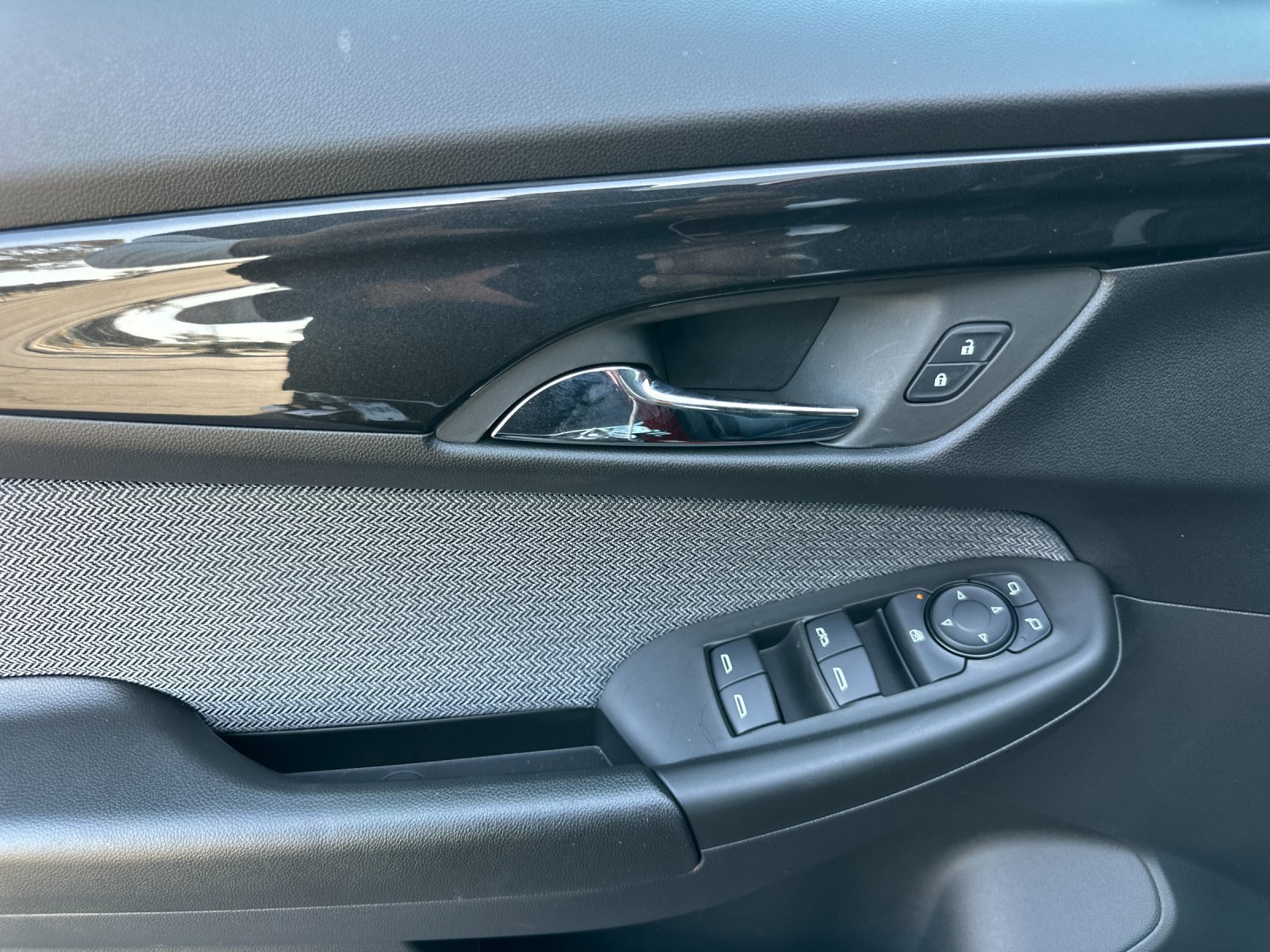 New 2026 Chevrolet TrailBlazer LT w/ Midnight Edition FWD image 11