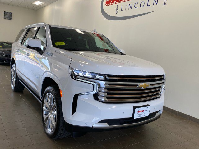 Used 2024 Chevrolet Tahoe High Country image 2