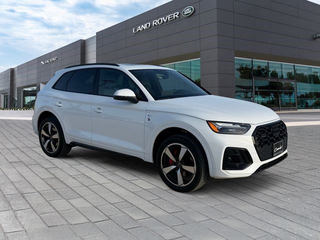 Used 2024 Audi Q5 2.0T Premium Plus w/ Premium Plus Package AWD/4WD image 7