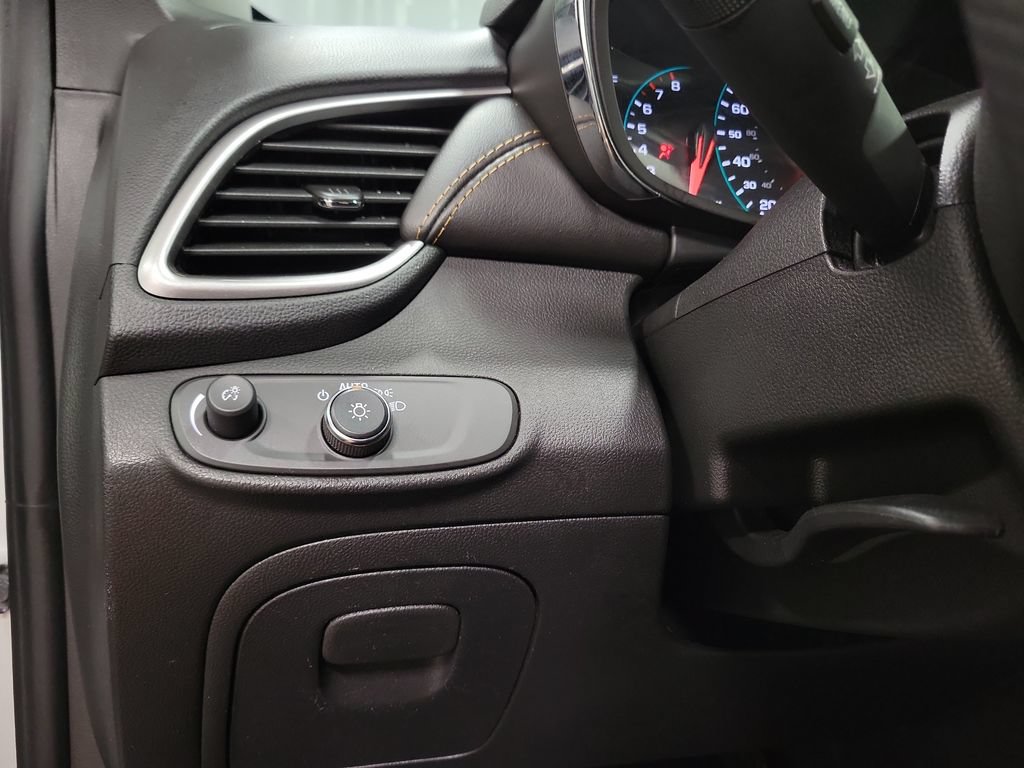 Used 2022 Chevrolet Trax LT FWD image 23