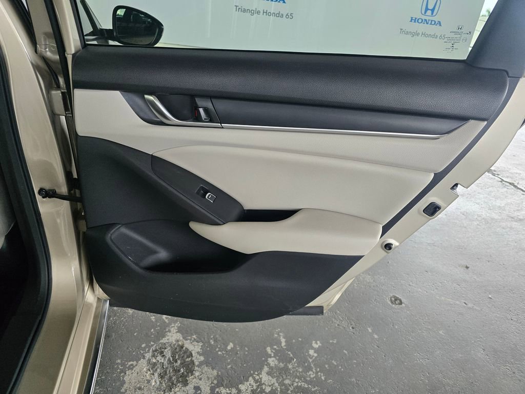 Used 2020 Honda Accord EX image 23