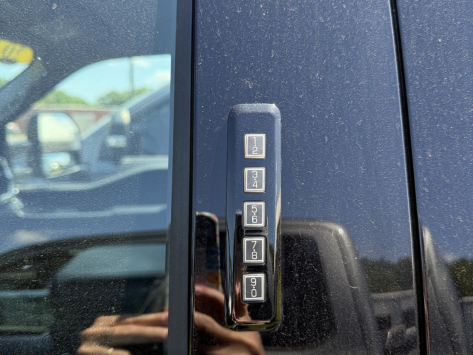 Used 2024 Ford F250 Lariat AWD/4WD image 11