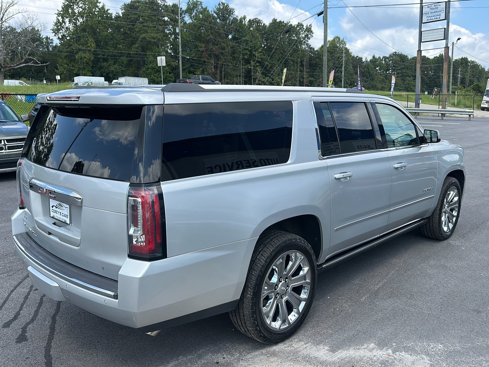 Used 2018 GMC Yukon XL Denali w/ Denali Ultimate Package RWD image 5