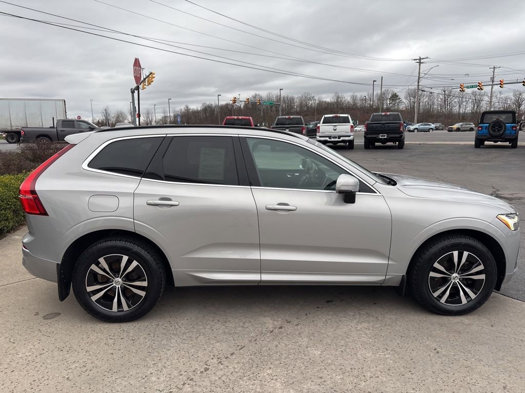 Certified 2023 Volvo XC60 B5 Core w/ Climate Package AWD/4WD image 5