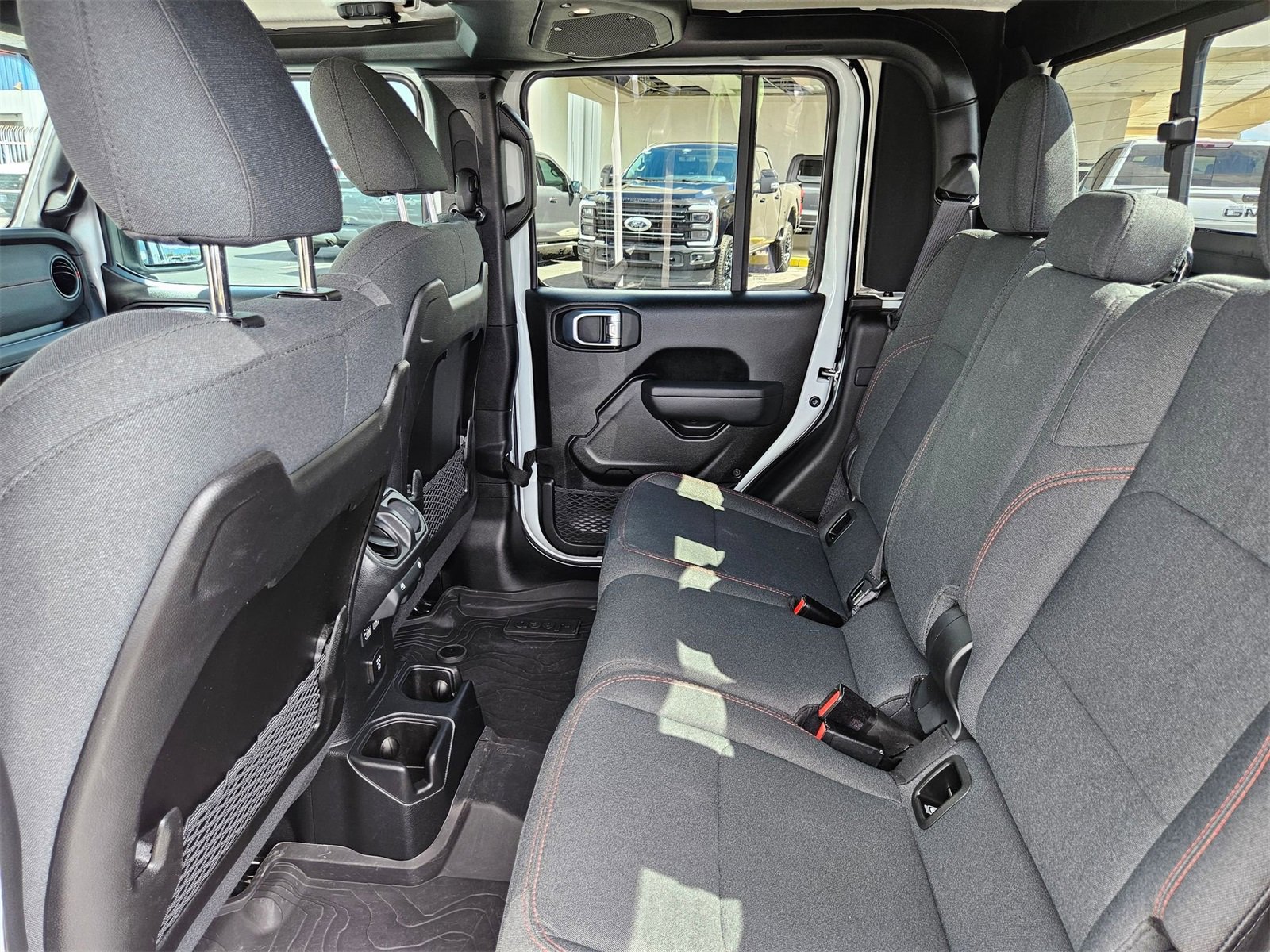 Used 2024 Jeep Gladiator Rubicon image 19