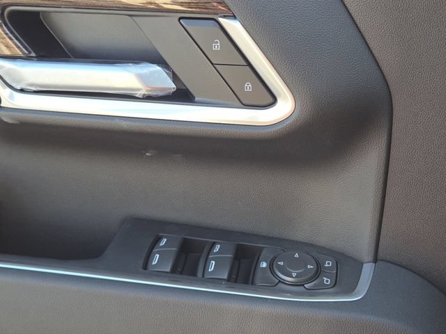 New 2026 Chevrolet Silverado 1500 RST w/ Dark Appearance Package AWD/4WD image 25
