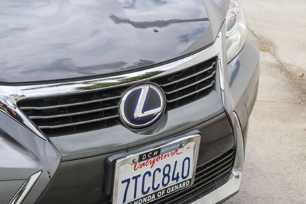 Used 2016 Lexus CT 200h w/ Seat Comfort Package FWD image 11