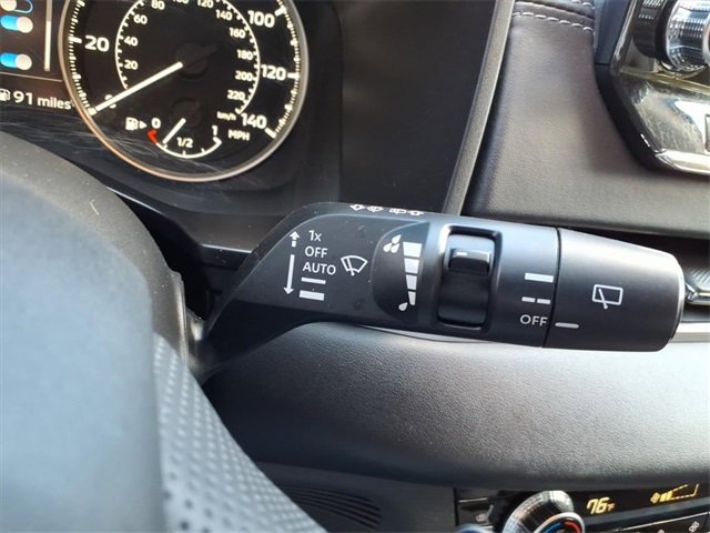 Used 2024 Mitsubishi Outlander SE image 26