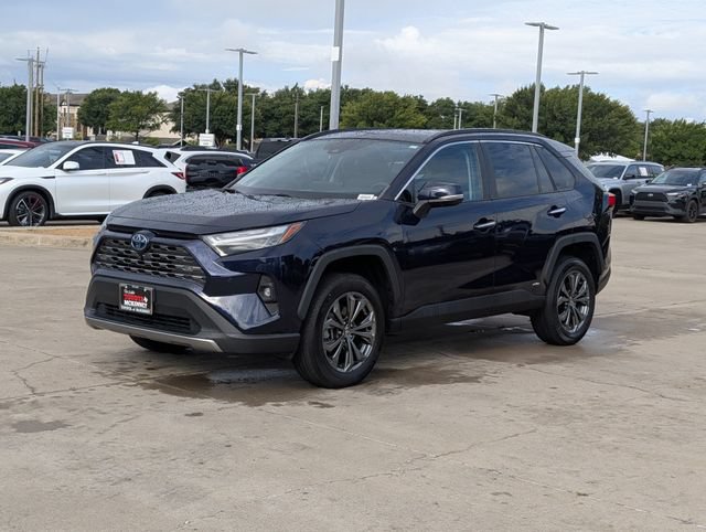 Used 2022 Toyota RAV4 Limited AWD/4WD image 10