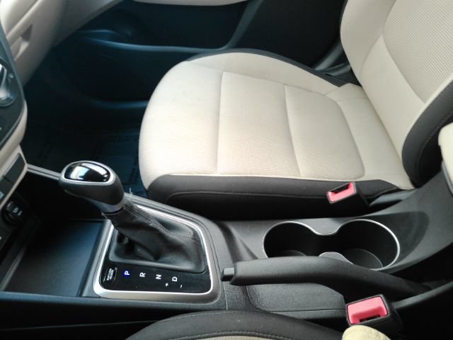 Used 2022 Hyundai Accent SEL FWD image 36
