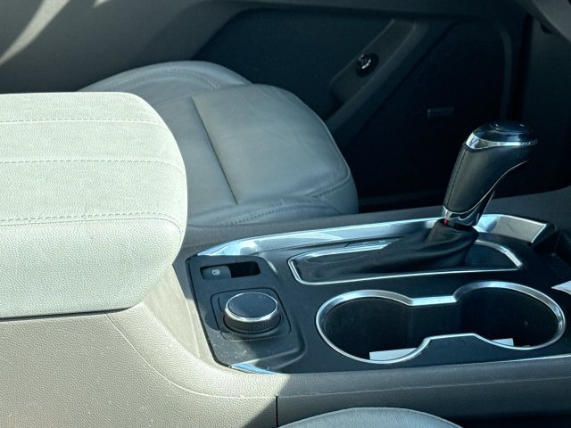 Used 2019 Chevrolet Traverse LT w/ LT Premium Package FWD image 14