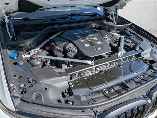 New 2026 BMW X7 M60i w/ Executive Package image 17