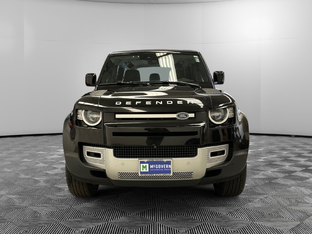 Used 2023 Land Rover Defender 110 S AWD/4WD image 10