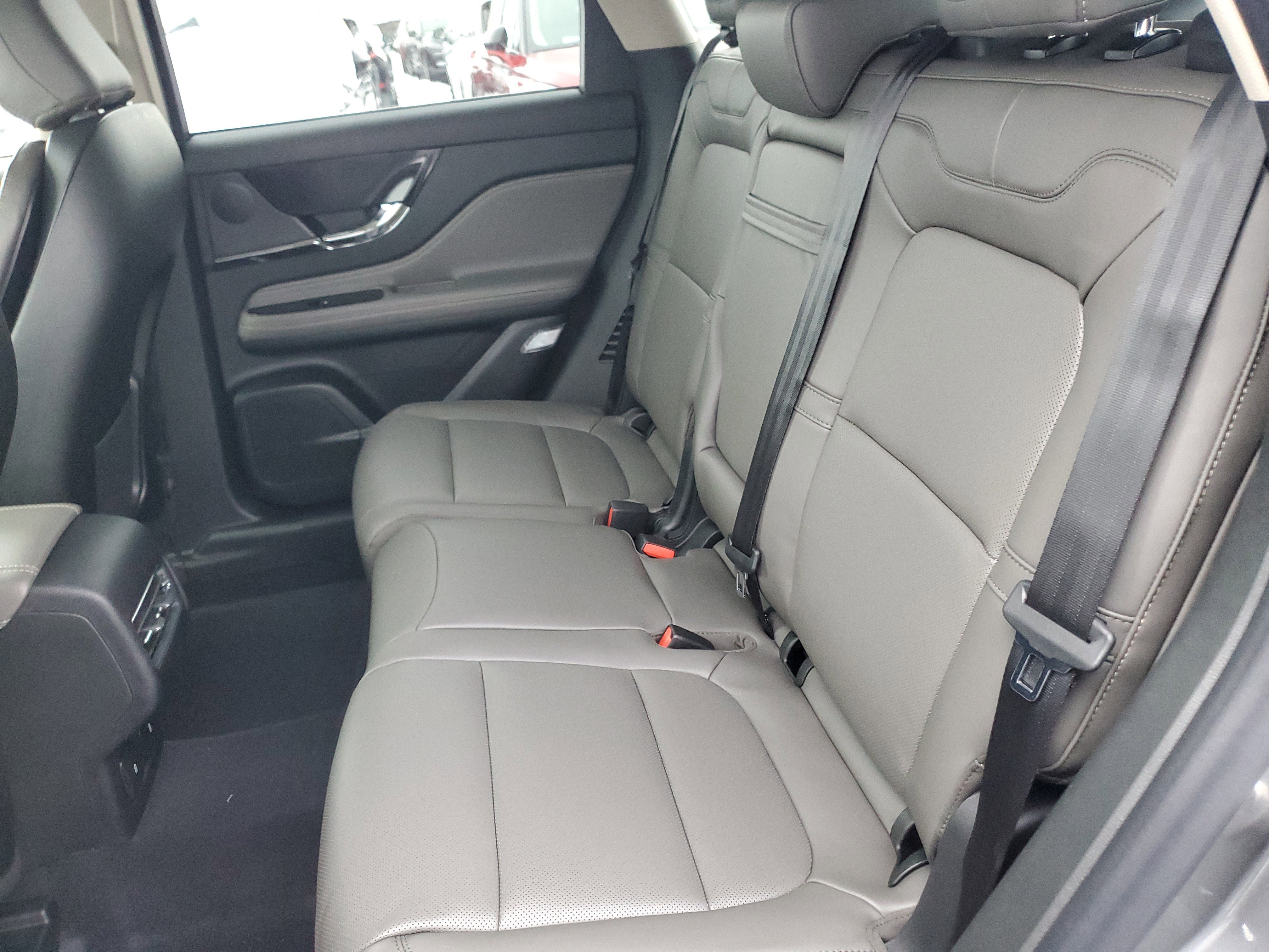 New 2026 Lincoln Corsair Premiere image 28