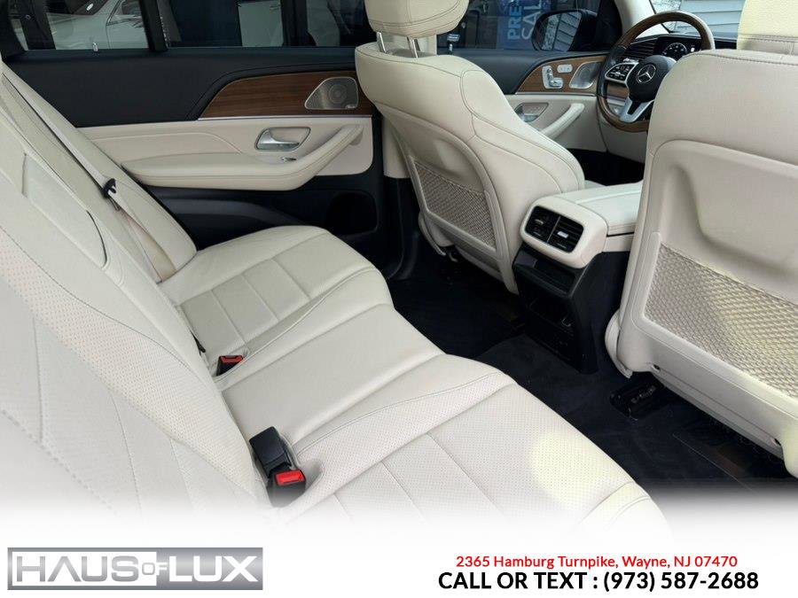 Used 2021 Mercedes-Benz GLE 350 4MATIC w/ AMG Line Exterior image 23