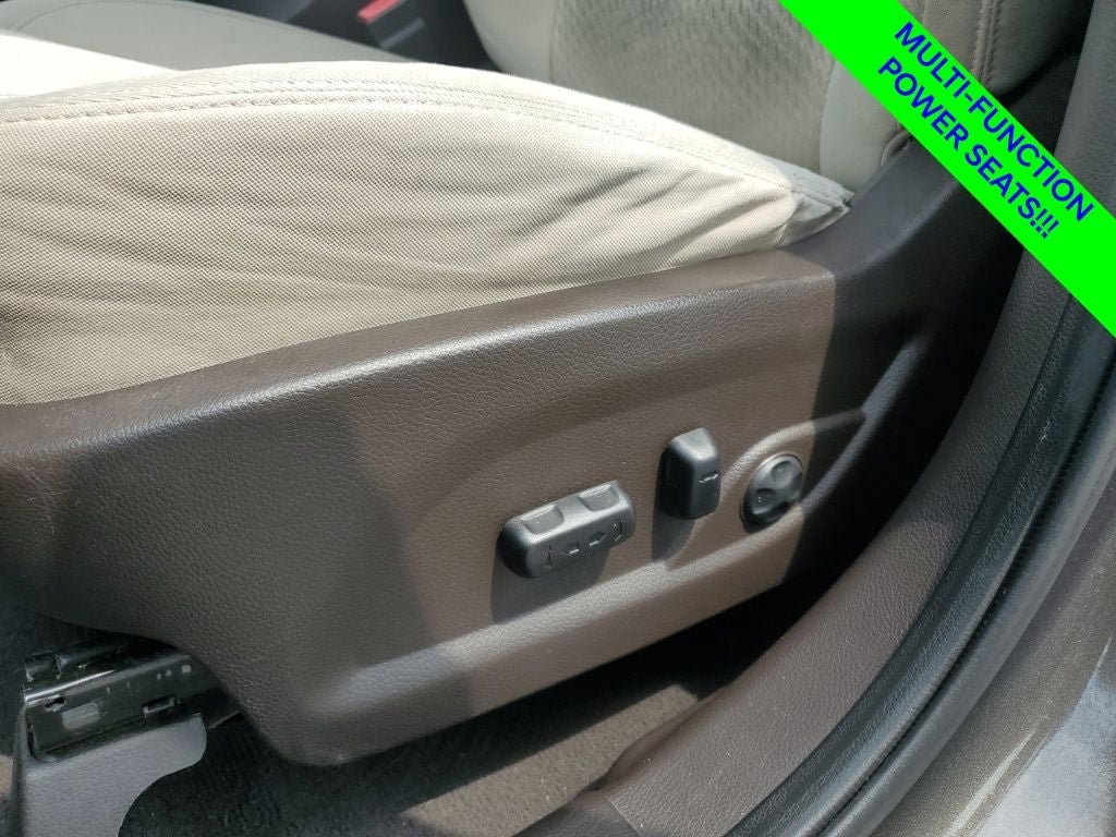 Used 2014 Hyundai Santa Fe Sport w/ Popular Equipment Package 02 FWD image 3