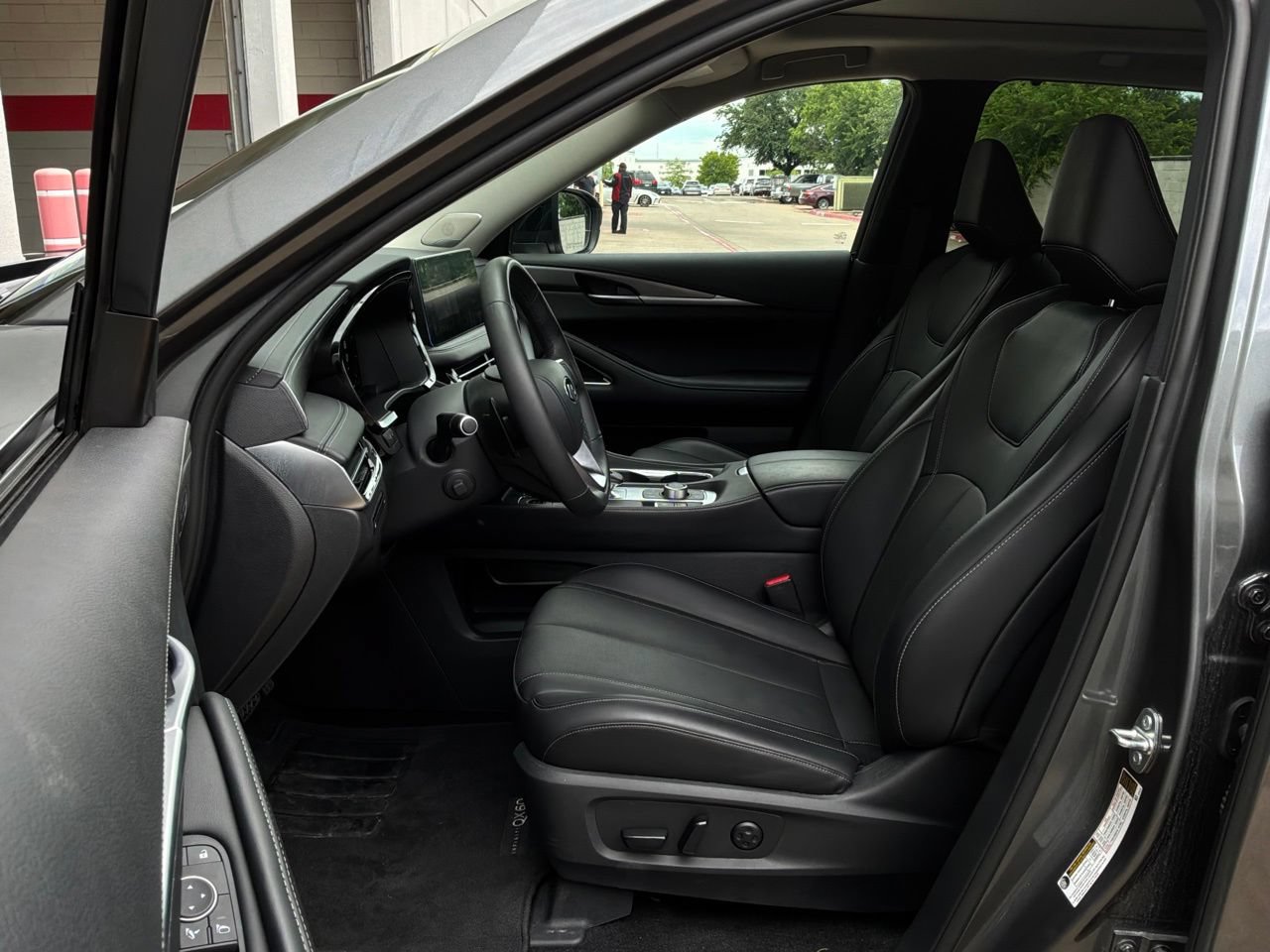 Used 2026 INFINITI QX60 Luxe FWD image 10