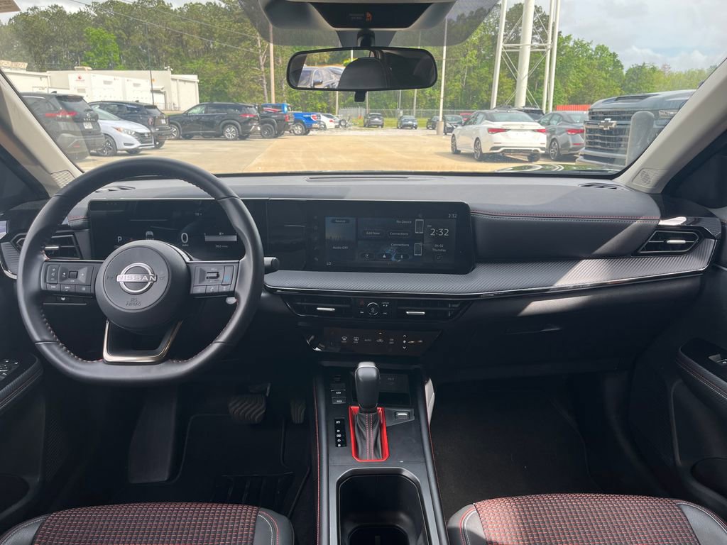 Certified 2025 Nissan Kicks SR w/ Illumination Package image 16