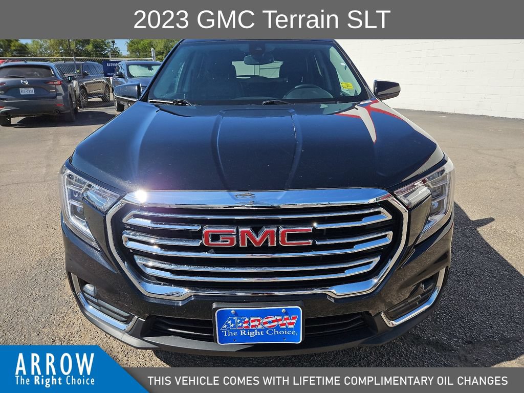 Used 2023 GMC Terrain SLT FWD image 3