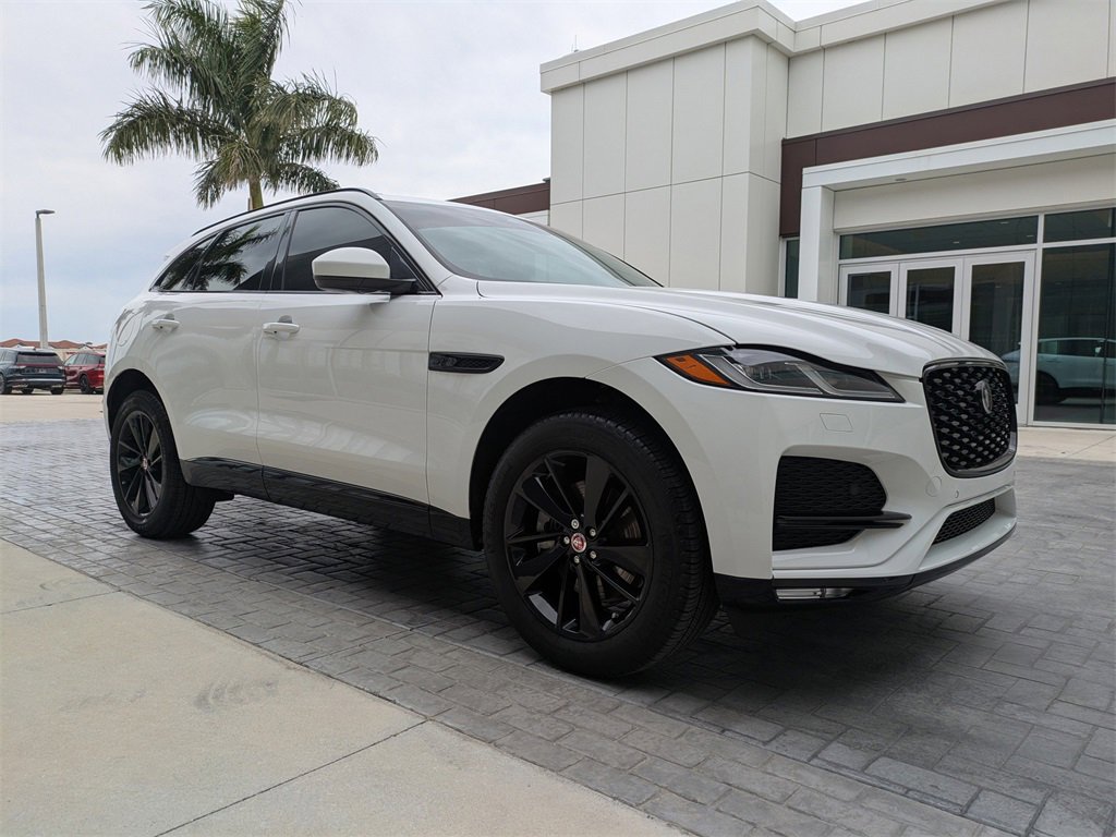 Used 2022 Jaguar F-PACE S image 2
