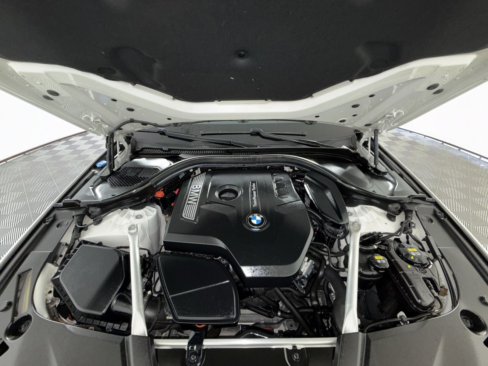 Used 2018 BMW 530i xDrive AWD/4WD image 28