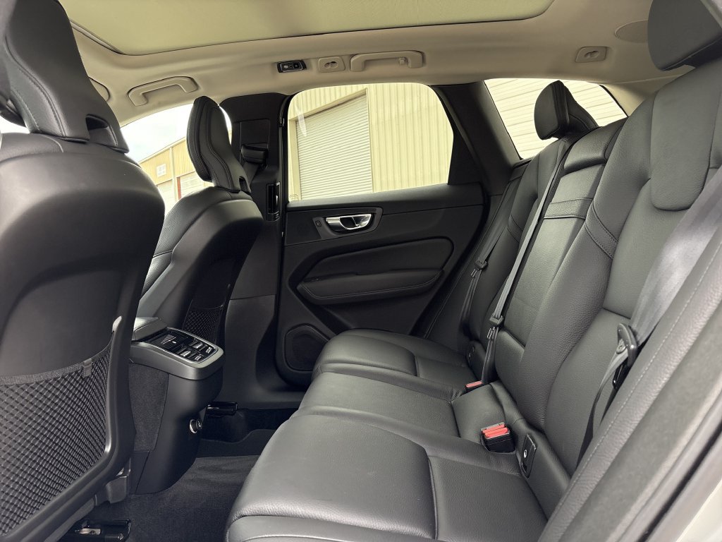 Used 2020 Volvo XC60 T5 Inscription FWD image 25