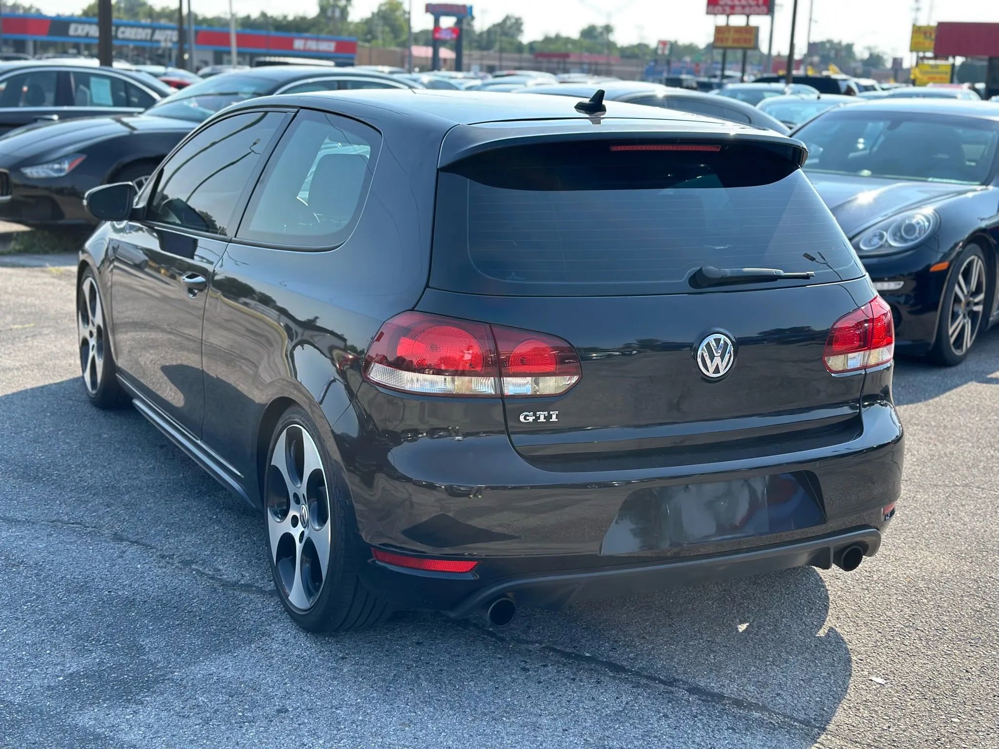 Used 2012 Volkswagen GTI 2.0T 2-Door image 7