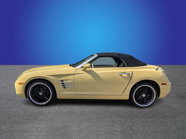 Used 2005 Chrysler Crossfire Limited RWD image 2