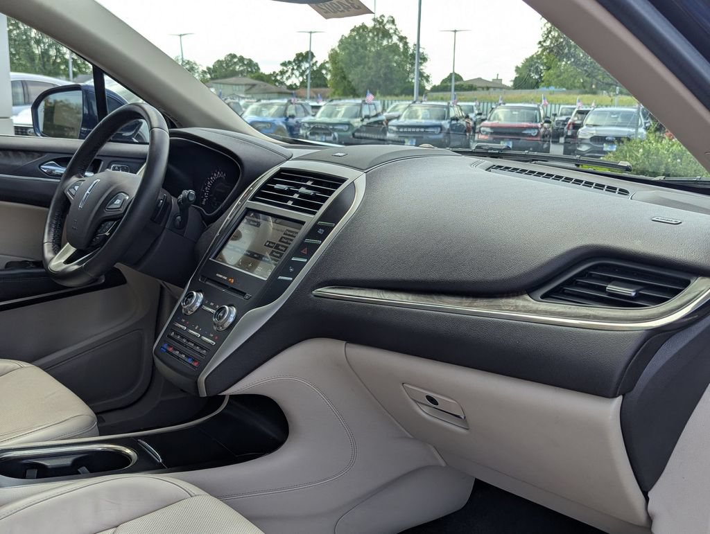 Used 2017 Lincoln MKC Reserve AWD/4WD image 27
