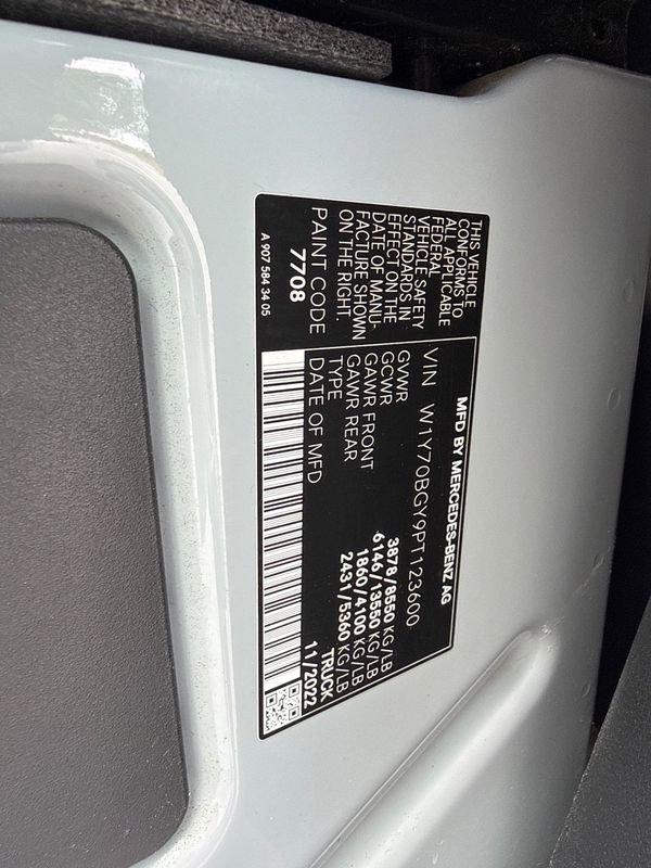 Used 2023 Mercedes-Benz Sprinter 1500 image 26