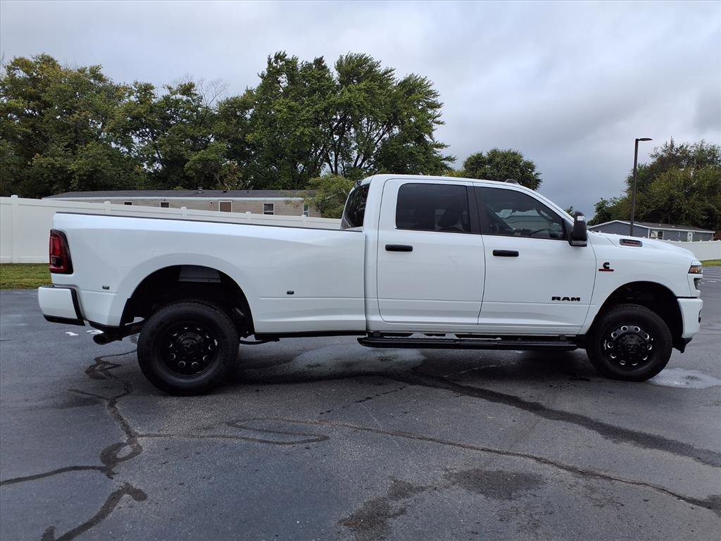 Used 2025 RAM 3500 Big Horn image 38