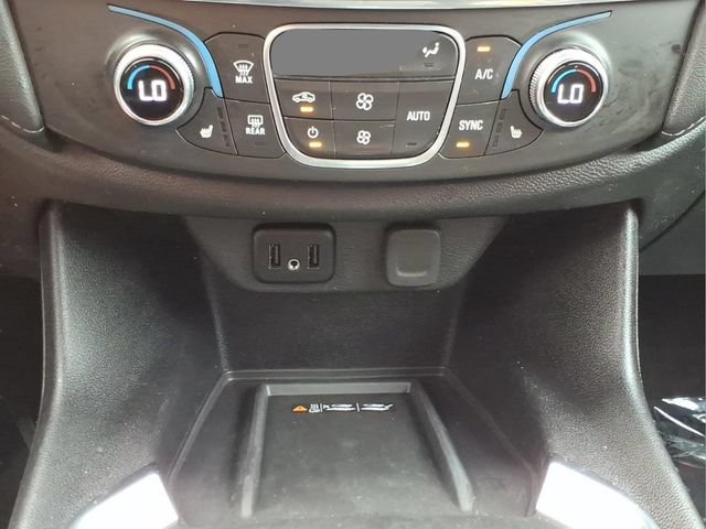 Used 2023 Chevrolet Traverse LT w/ LPO, Floor Liner Package AWD/4WD image 21
