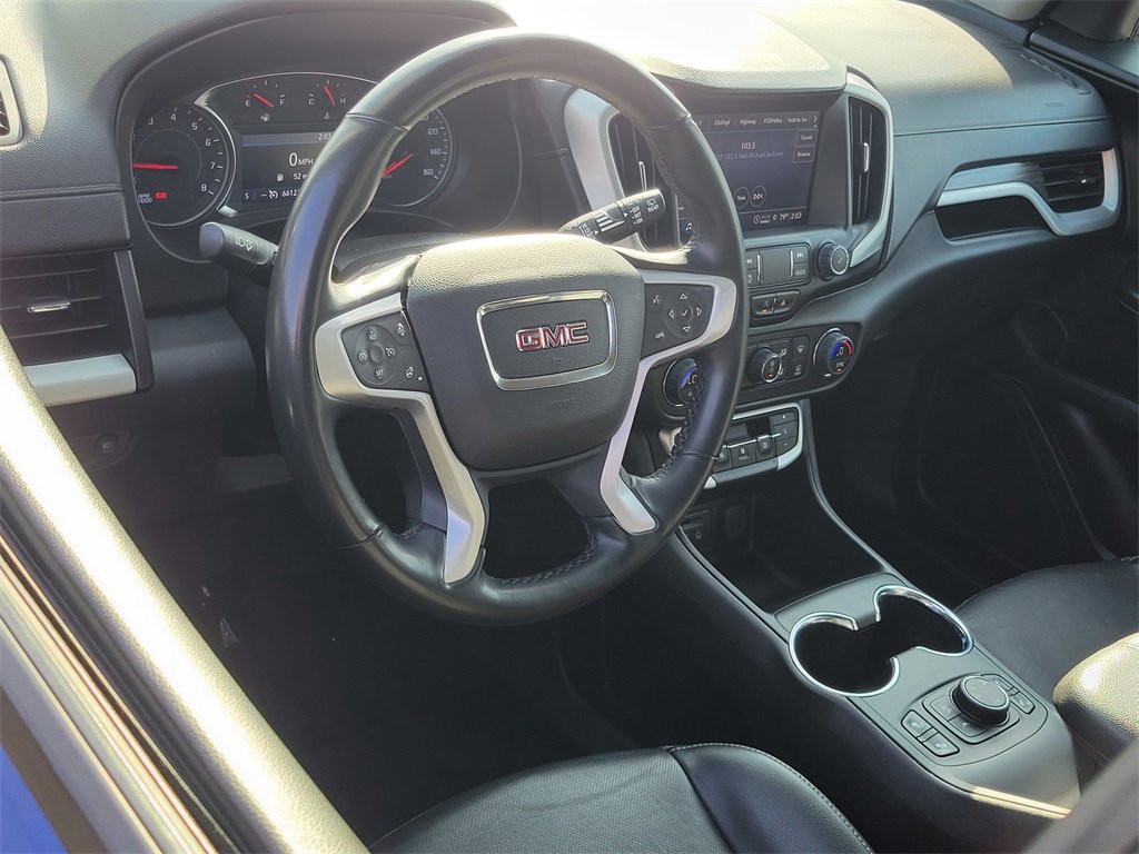 Used 2023 GMC Terrain SLT image 3