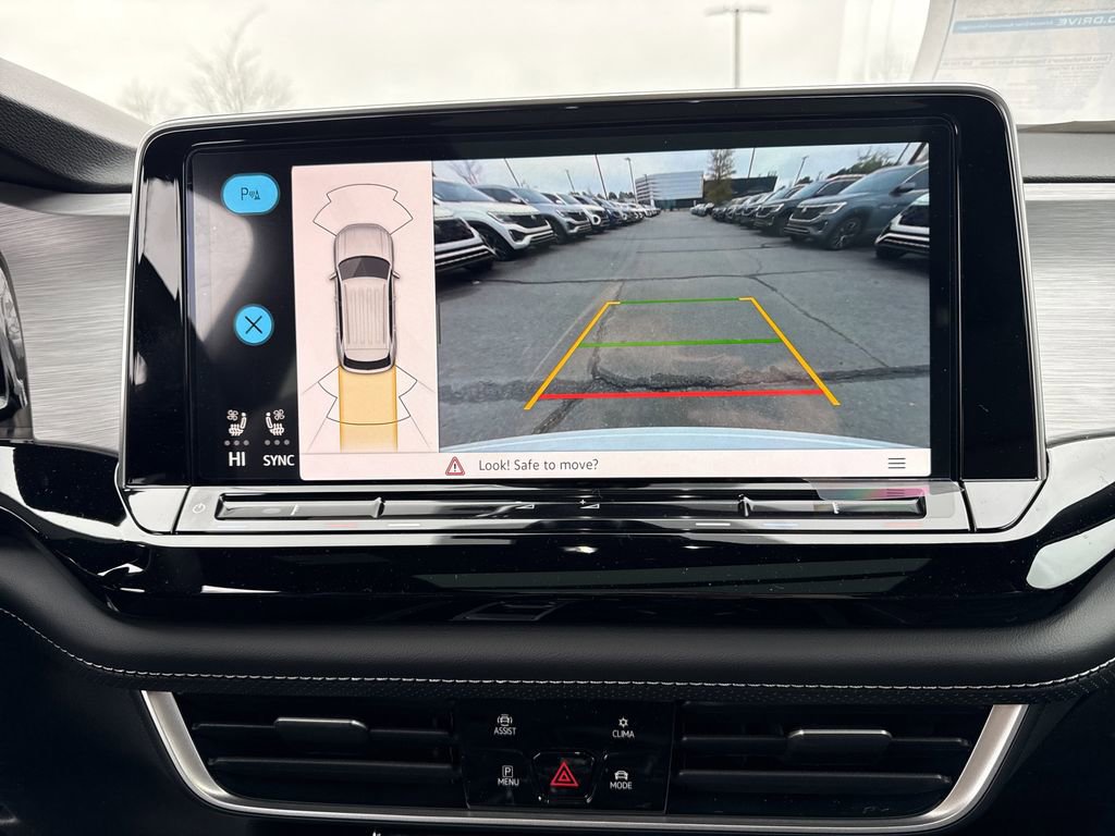 New 2026 Volkswagen Atlas Cross Sport SE image 30