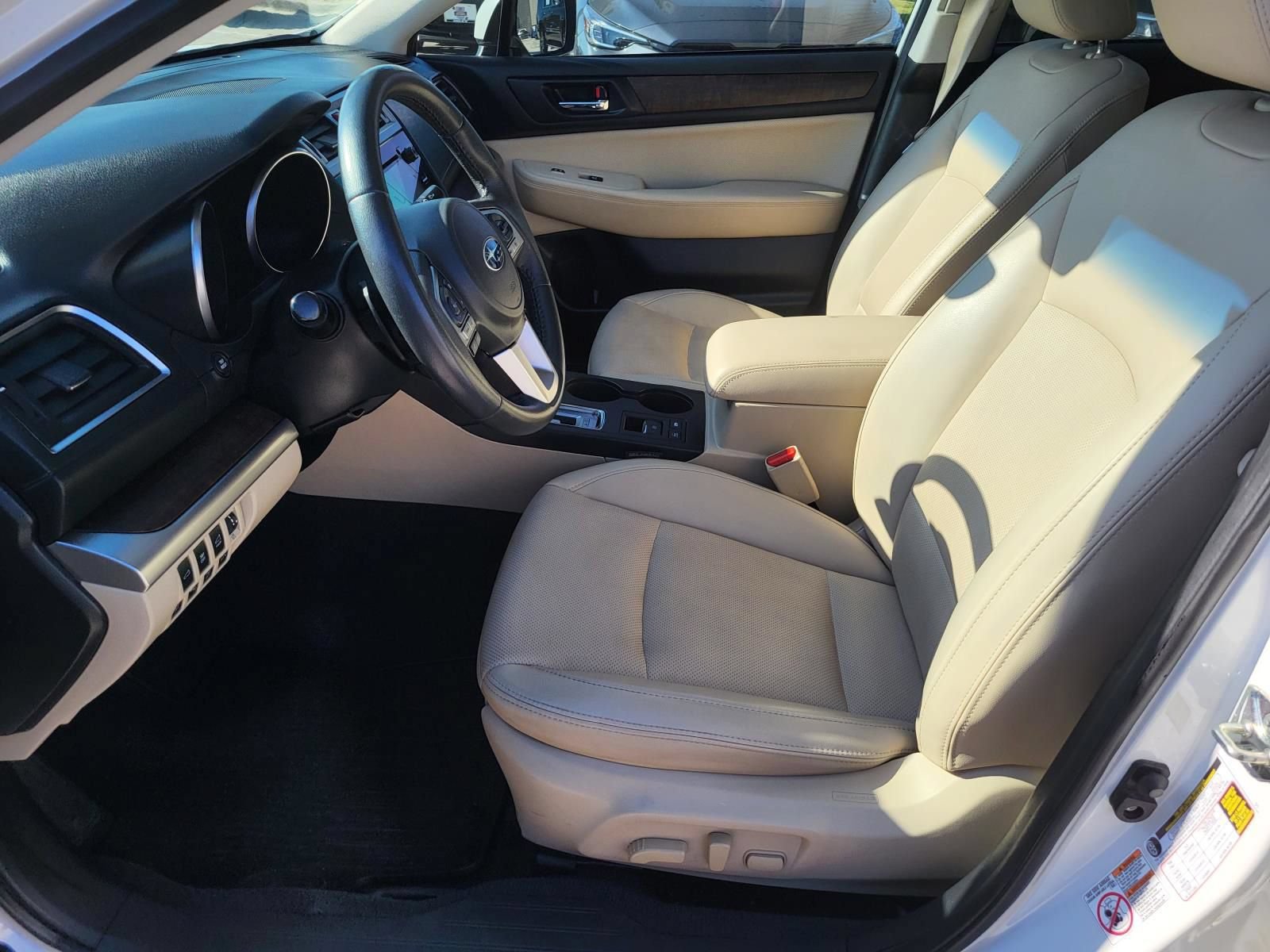 Used 2017 Subaru Outback 2.5i Limited AWD/4WD image 22