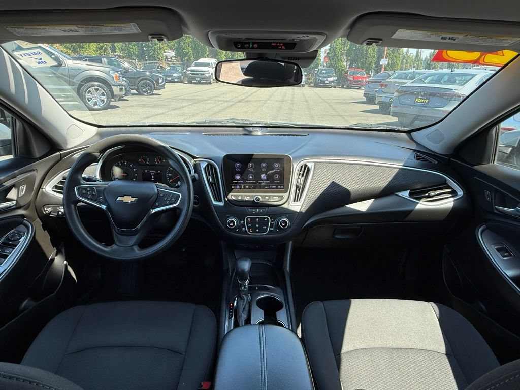 Used 2023 Chevrolet Malibu LT FWD image 13