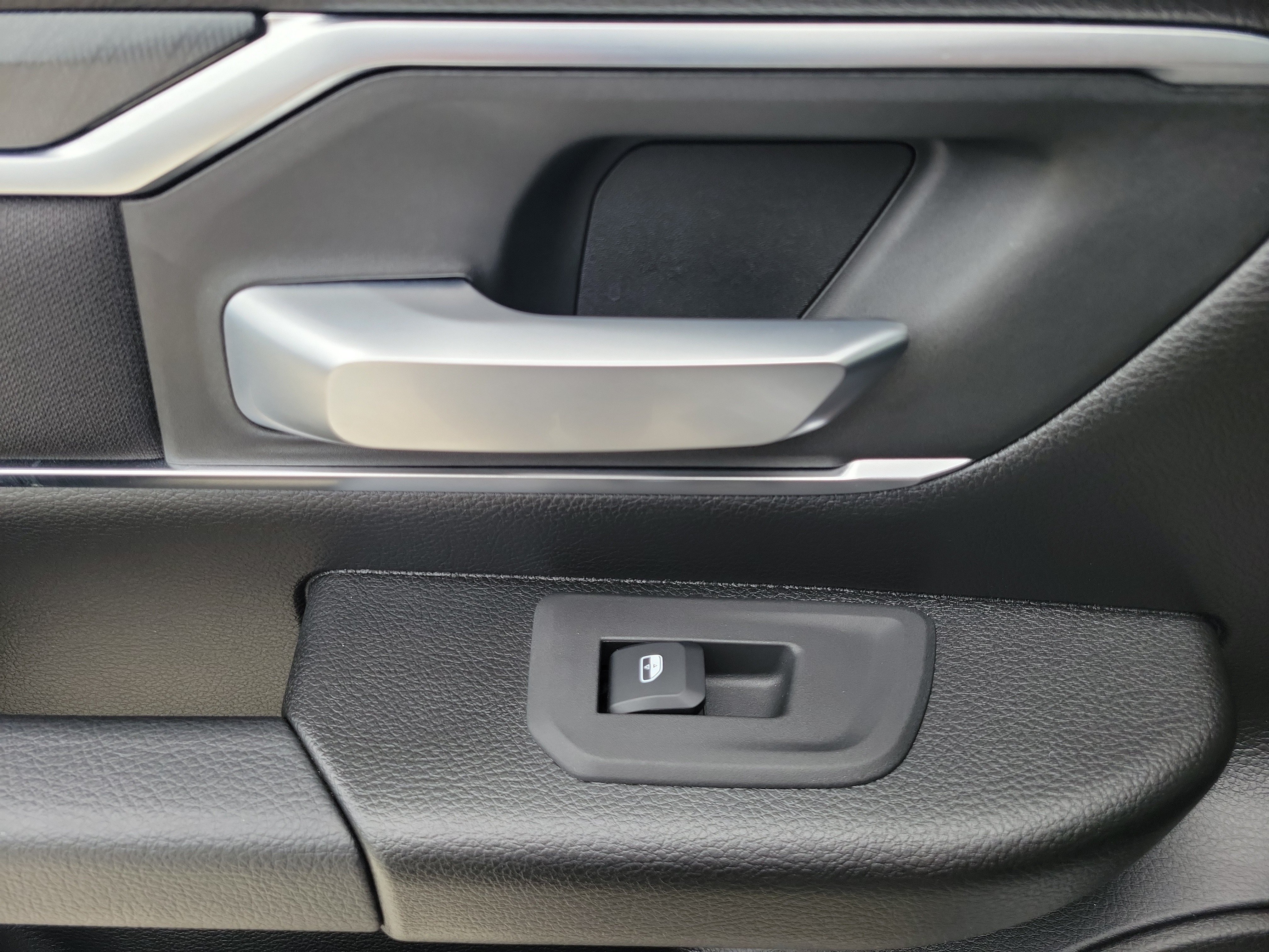 Used 2025 RAM 1500 Big Horn AWD/4WD image 14