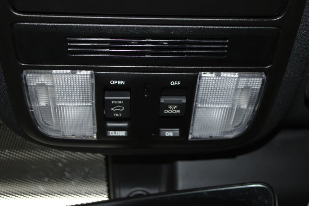 Used 2023 Honda Passport EX-L image 39