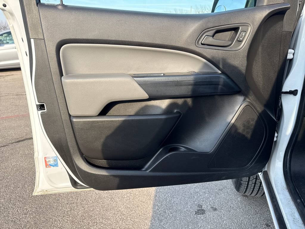 Used 2018 Chevrolet Colorado W/T image 10