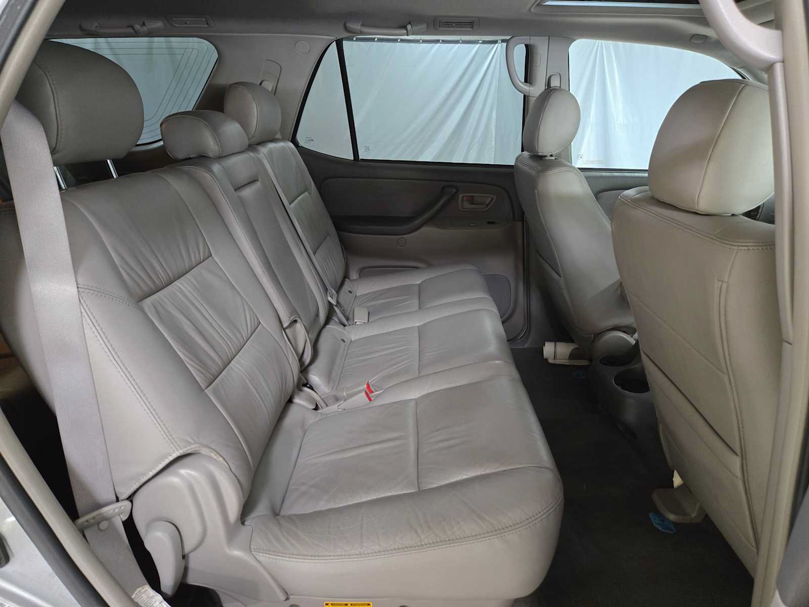 Used 2007 Toyota Sequoia SR5 AWD/4WD image 12