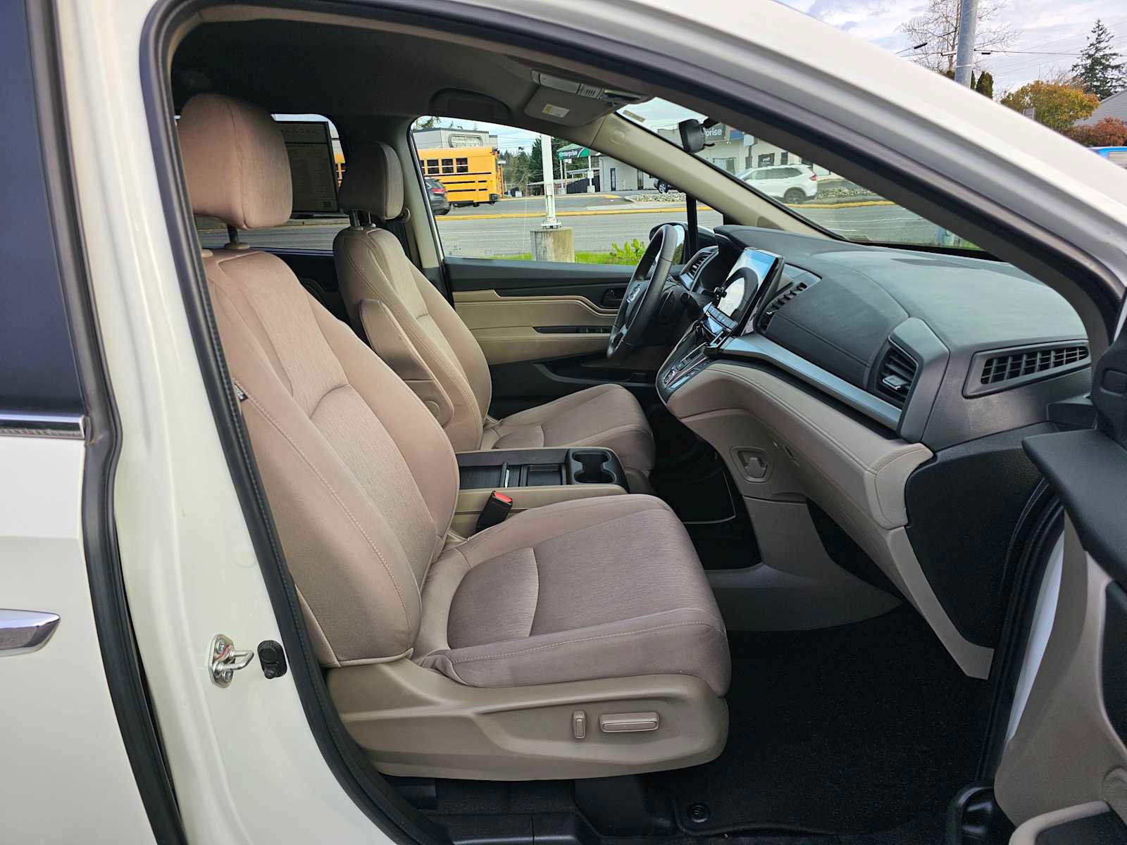 Used 2018 Honda Odyssey EX image 11