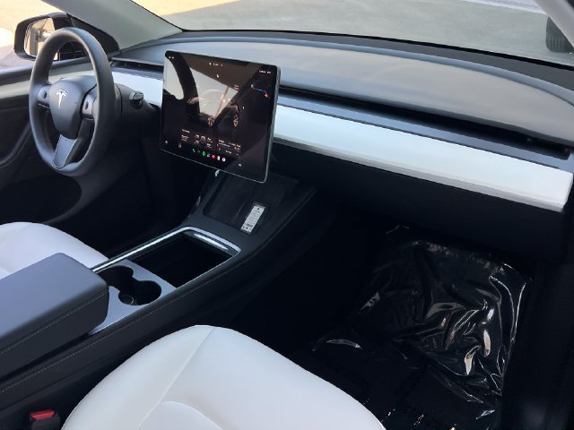 Used 2023 Tesla Model Y Long Range AWD/4WD image 35
