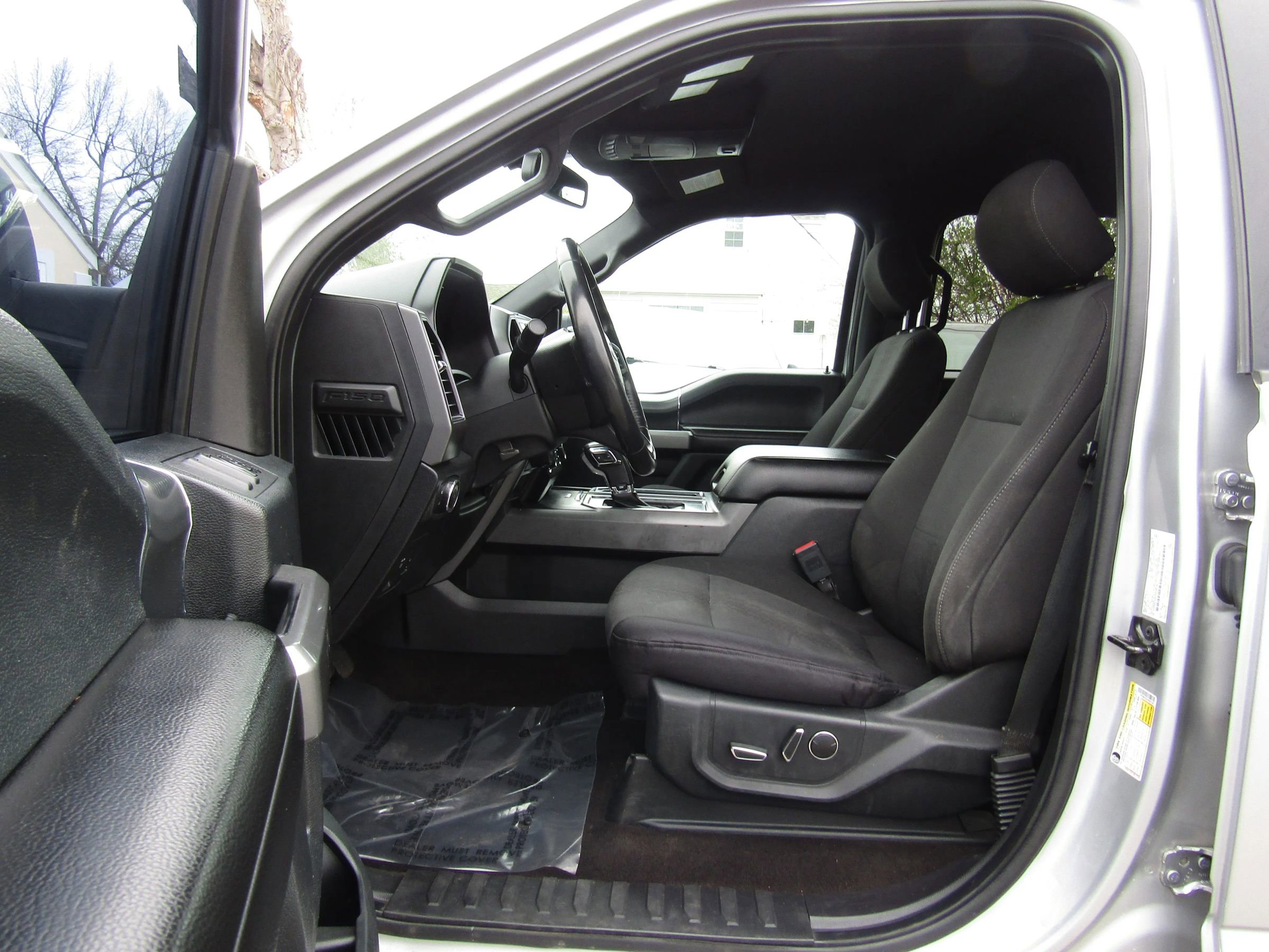 Used 2018 Ford F150 XLT w/ Equipment Group 302A Luxury image 9